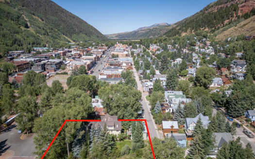 E 485 Colorado Avenue