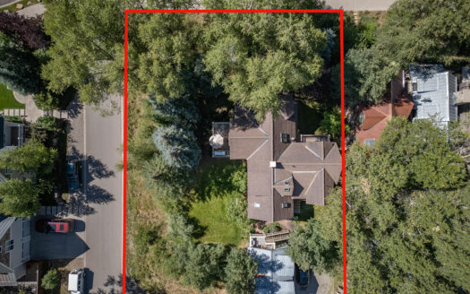 E 485 Colorado Avenue