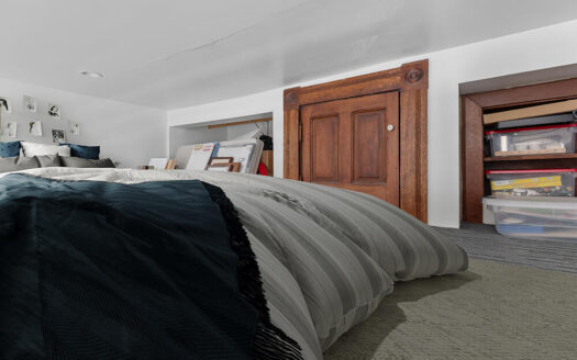 W 107 Columbia Avenue 3