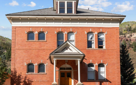 W 107 Columbia Avenue 3