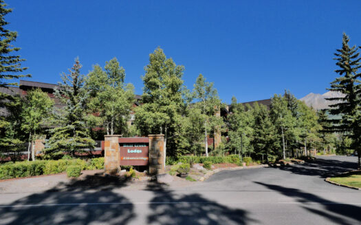 135 San Joaquin Road 203