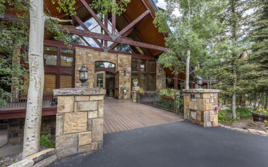 135 San Joaquin Road 203
