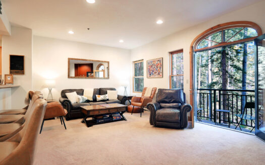 135 San Joaquin Road 203