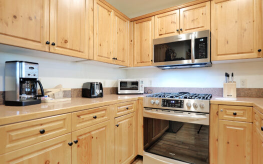 135 San Joaquin Road 203