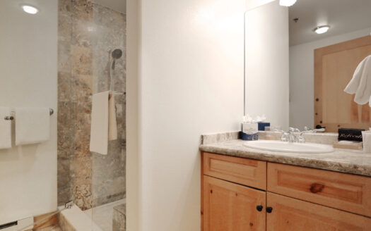 135 San Joaquin Road 203