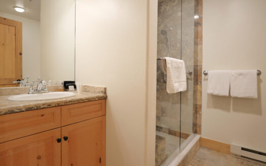 135 San Joaquin Road 203