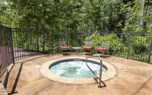135 San Joaquin Road 203