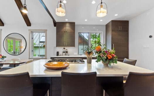 E 517 Columbia Avenue