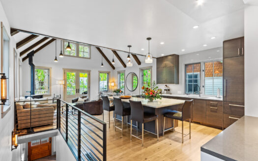 E 517 Columbia Avenue