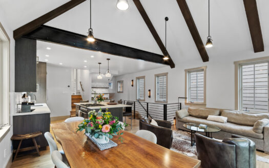 E 517 Columbia Avenue