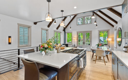 E 517 Columbia Avenue