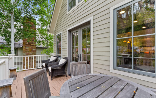 E 517 Columbia Avenue