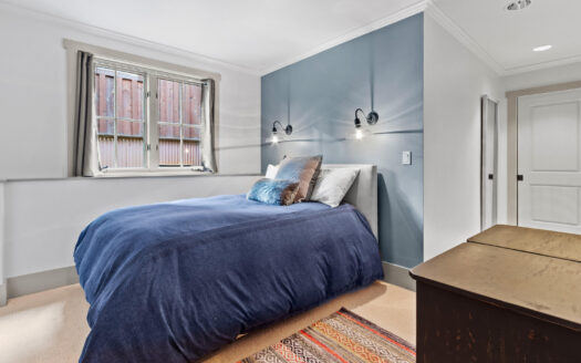 E 517 Columbia Avenue