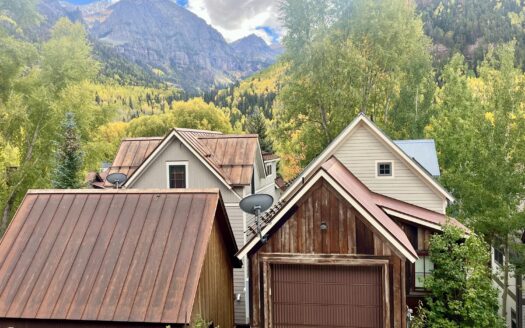 E 517 Columbia Avenue