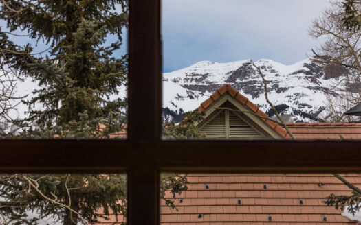 100 Aspen Ridge Drive