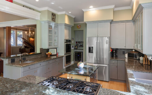 E 721 Pandora Avenue