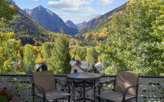 E 721 Pandora Avenue