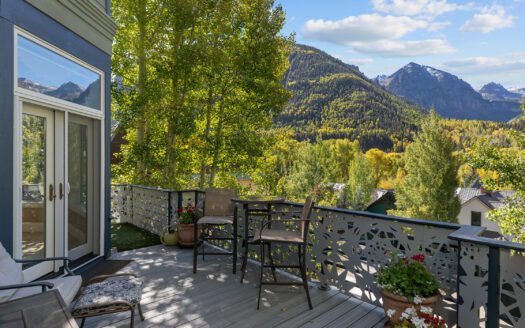 E 721 Pandora Avenue