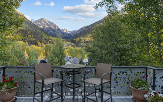 E 721 Pandora Avenue