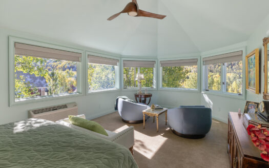 E 721 Pandora Avenue