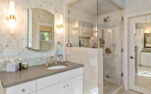 E 721 Pandora Avenue