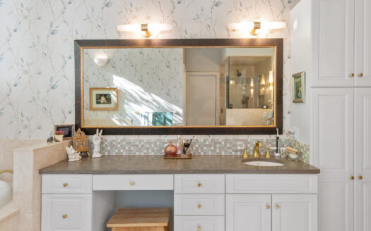 E 721 Pandora Avenue