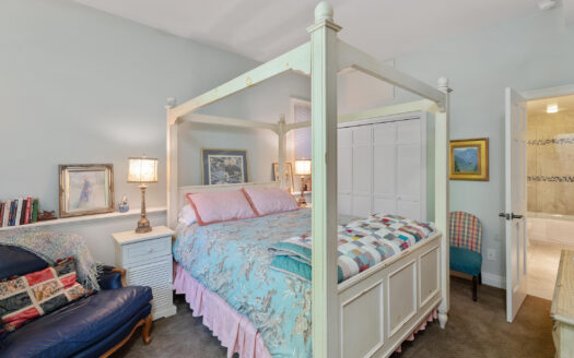 E 721 Pandora Avenue