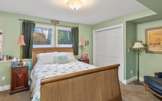 E 721 Pandora Avenue