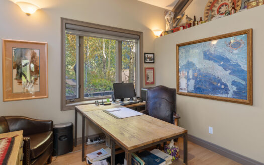 E 721 Pandora Avenue