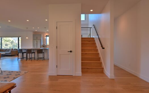 1076 Pleasant Point Drive