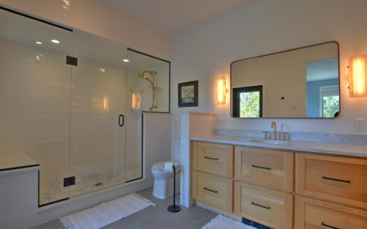 1076 Pleasant Point Drive