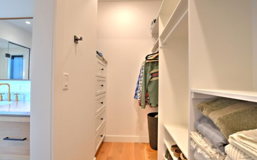 1076 Pleasant Point Drive