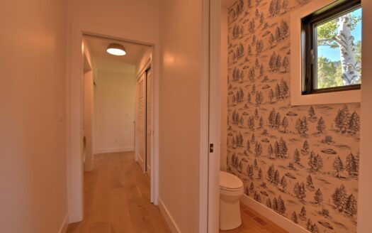 1076 Pleasant Point Drive