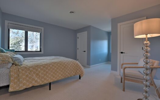 1076 Pleasant Point Drive