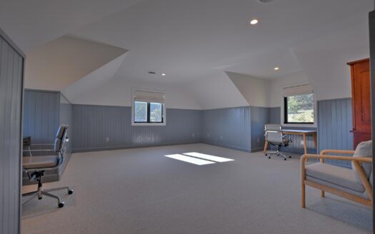 1076 Pleasant Point Drive