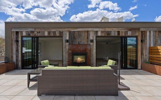 N 185 Lena Street ”E”