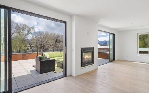 N 185 Lena Street ”E”