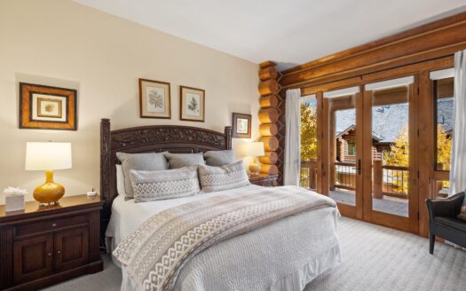203 Ridgeline Drive 203