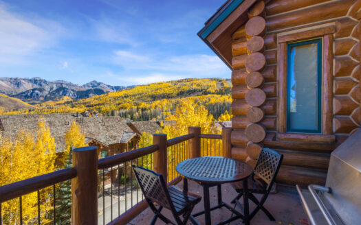 203 Ridgeline Drive 203