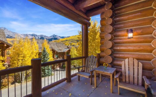 203 Ridgeline Drive 203