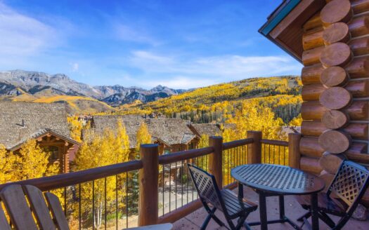 203 Ridgeline Drive 203