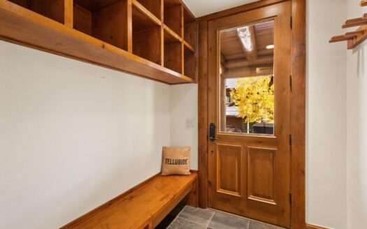 203 Ridgeline Drive 203