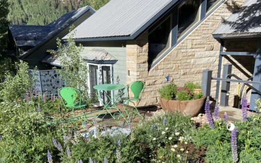 E 721 Pandora Avenue