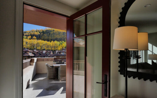 568 Mountain Village Boulevard 525/523