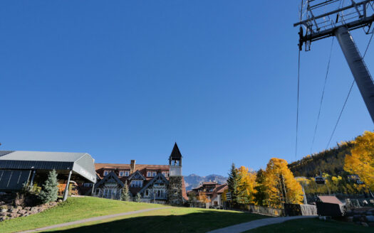 568 Mountain Village Boulevard 525/523