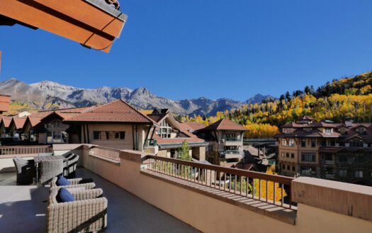 568 Mountain Village Boulevard 525/523