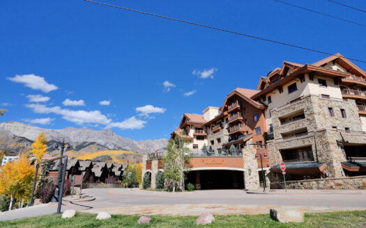 568 Mountain Village Boulevard 525/523