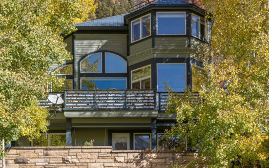 E 721 Pandora Avenue