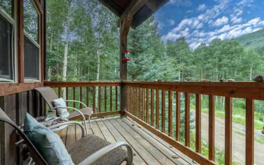 456 Silverglance Way