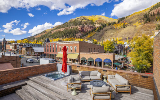 E 126 Colorado Avenue 126R